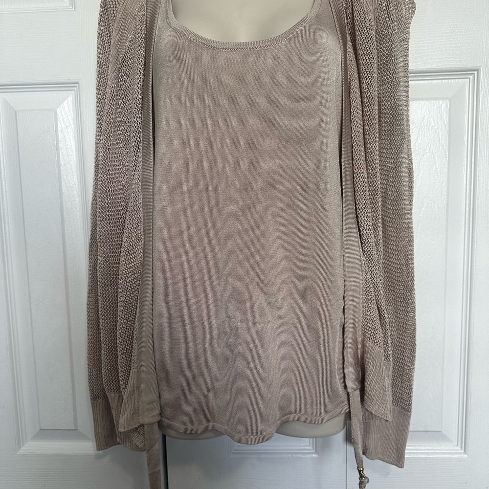 White House Black Market Cream Cardigan - Picture 5 of 9